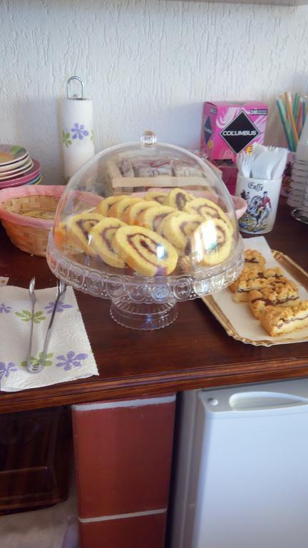 Al Sole Di Pula Bed & Breakfast エクステリア 写真