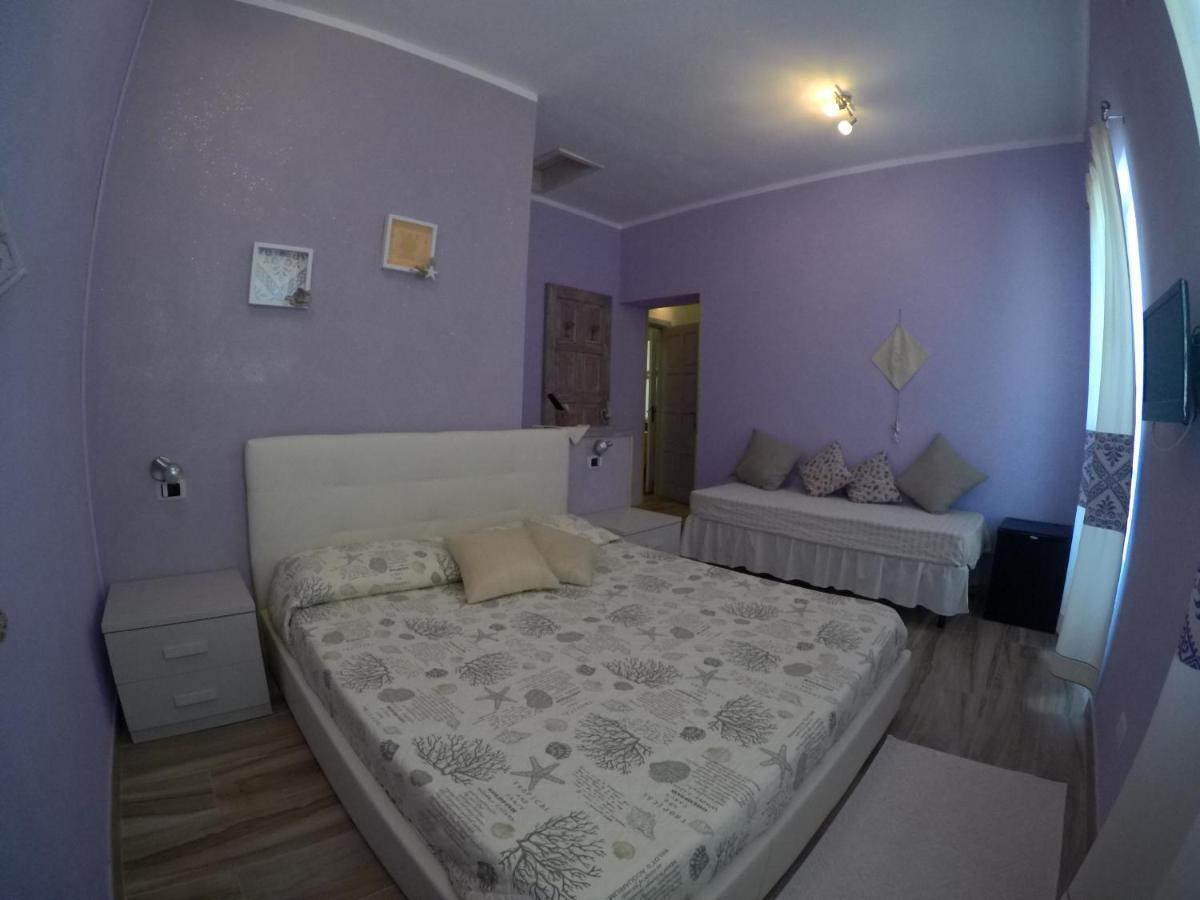 Al Sole Di Pula Bed & Breakfast エクステリア 写真